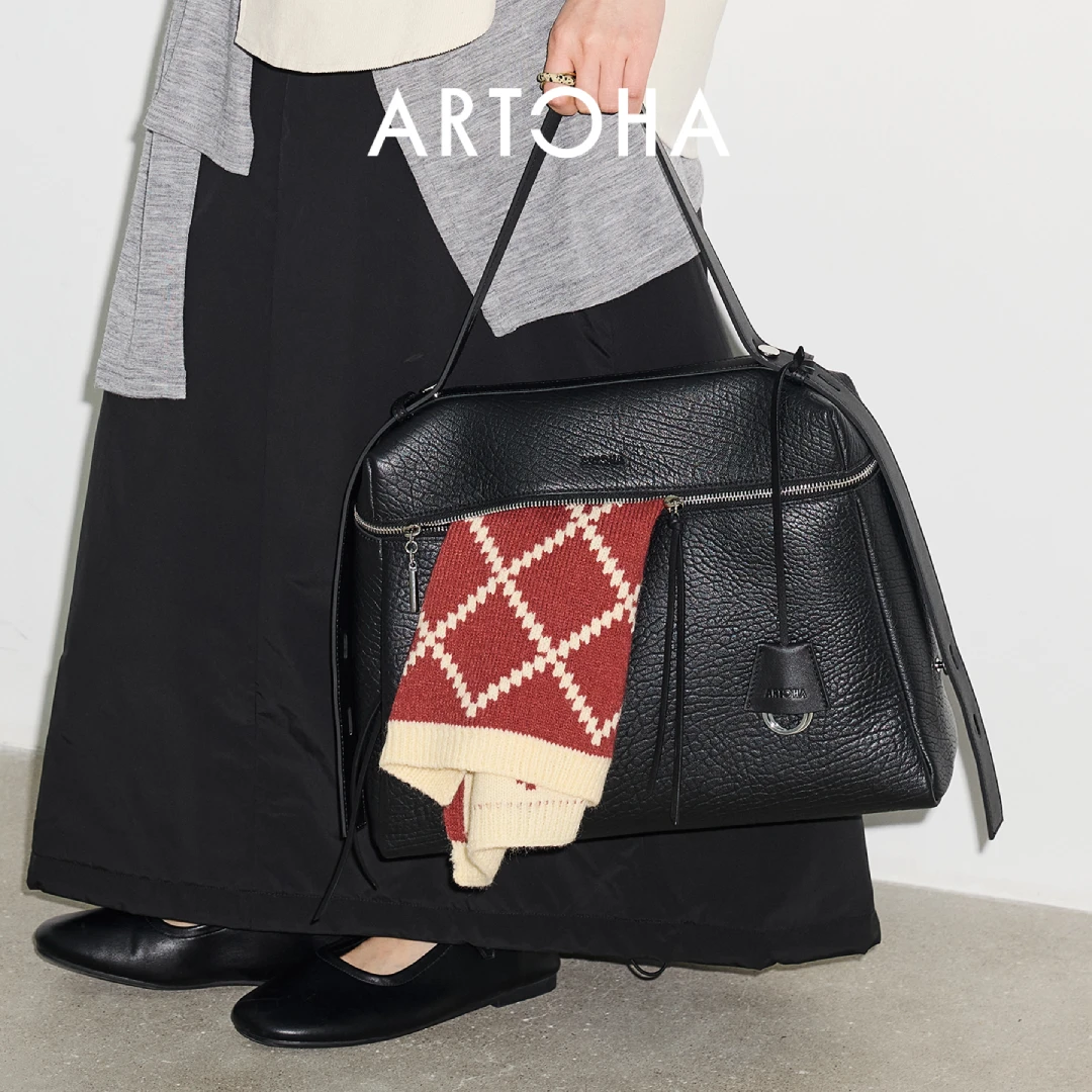 A38 Stylish Leather Commuter Tote (Copy) - Image 7