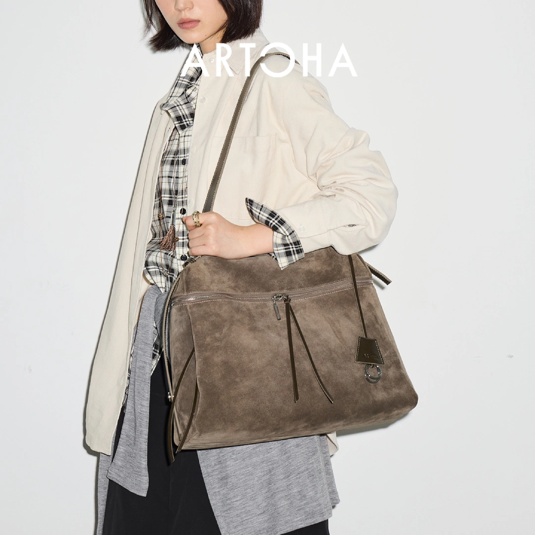 A38 Stylish Leather Commuter Tote (Copy) - Image 6