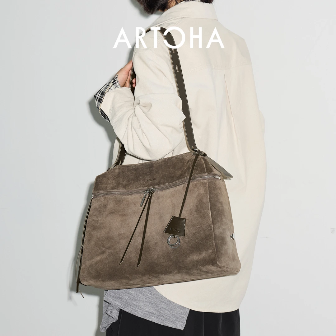A38 Stylish Leather Commuter Tote (Copy) - Image 9